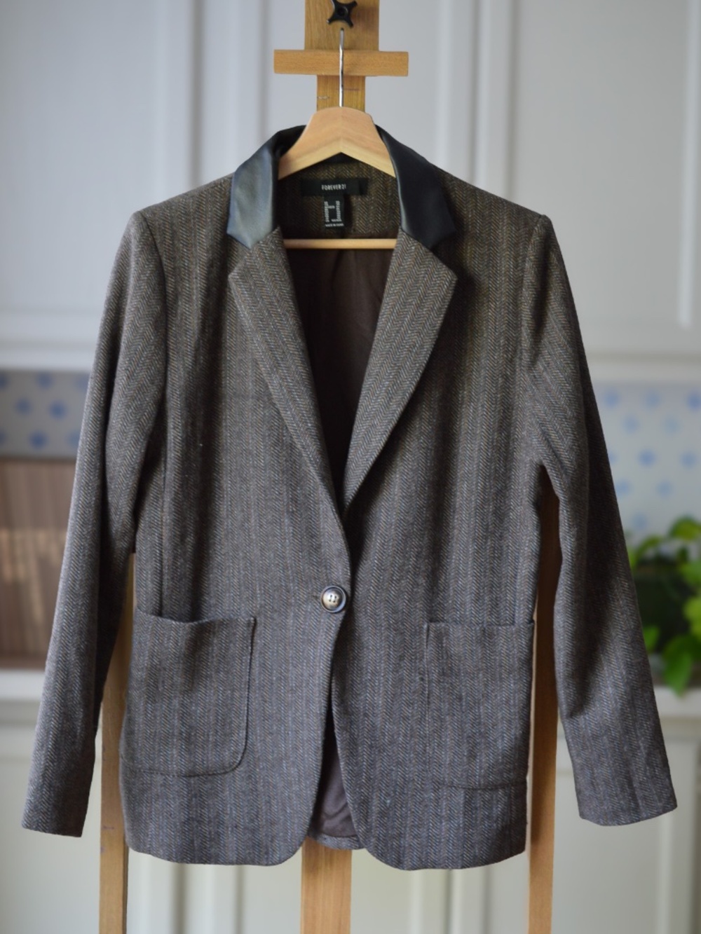 Brown Herringbone Tweed Blazer Jacket Faux Leather Collar XS